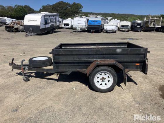 马里奥拖车 7x4 箱斗 trailer