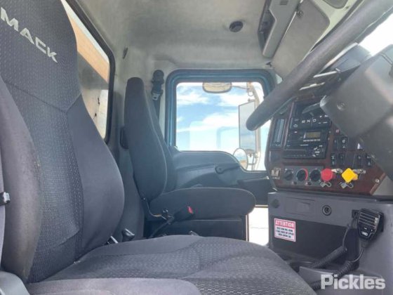 2016 Mack CMHR 三叉戟