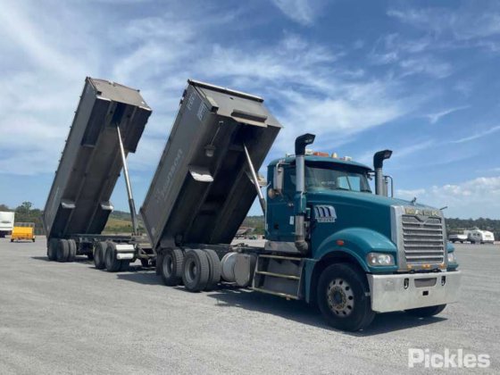 2016 Mack CMHR 三叉戟