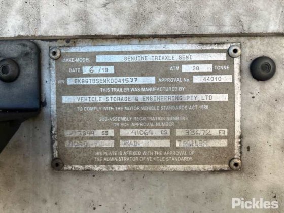 2019 真正的三轴半挂车