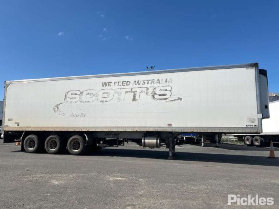 2019 真正的三轴半挂车