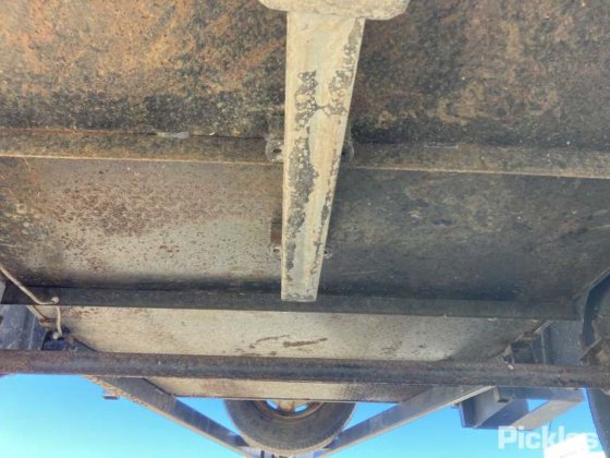 2011年 金融トレーラー