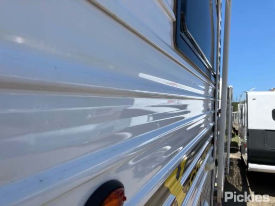 2012 クレセーダー X カントリー