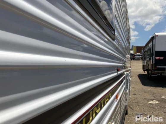 2012 クレセーダー X カントリー