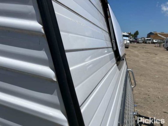 2012 クレセーダー X カントリー