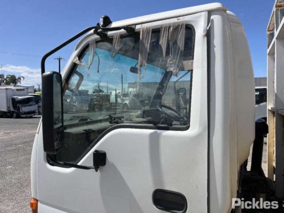 2005年式 いすゞ NPR