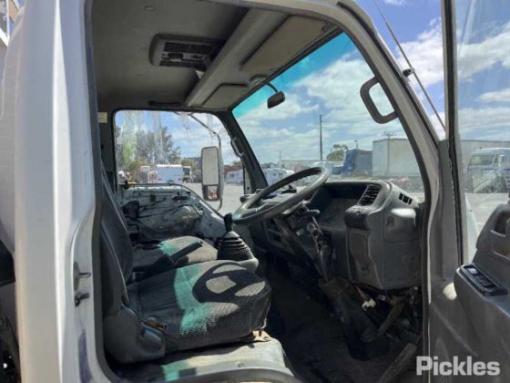 2005年式 いすゞ NPR