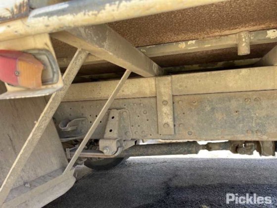 2005年式 いすゞ NPR