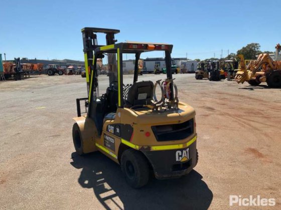 2015年卡特彼勒 GP30NT