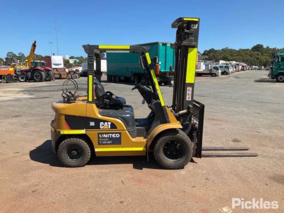 2015 Caterpillar GP30NT
