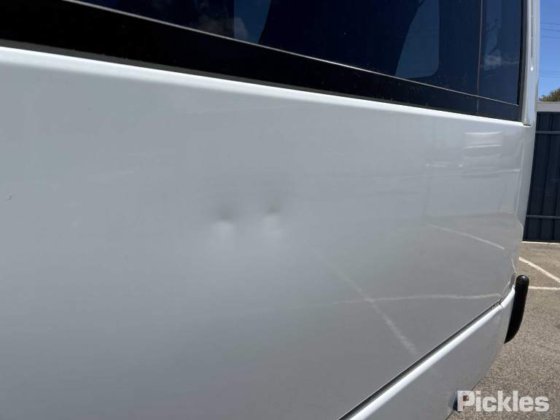 2018 三菱ふそう BE600 ローザ