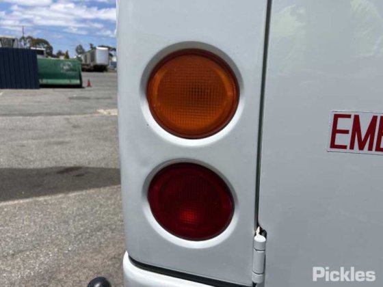 2018 三菱ふそう BE600 ローザ