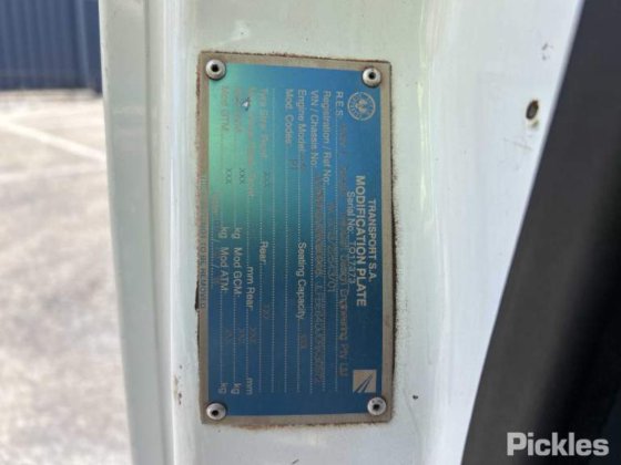 2018 三菱ふそう BE600 ローザ