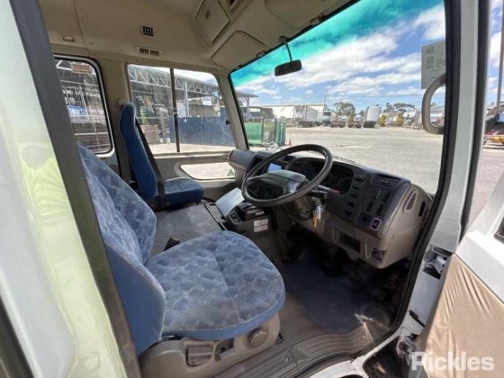 2018 三菱ふそう BE600 ローザ