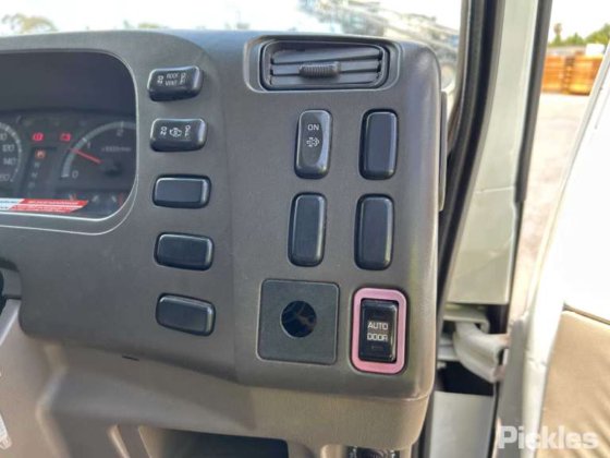 2018 三菱ふそう BE600 ローザ