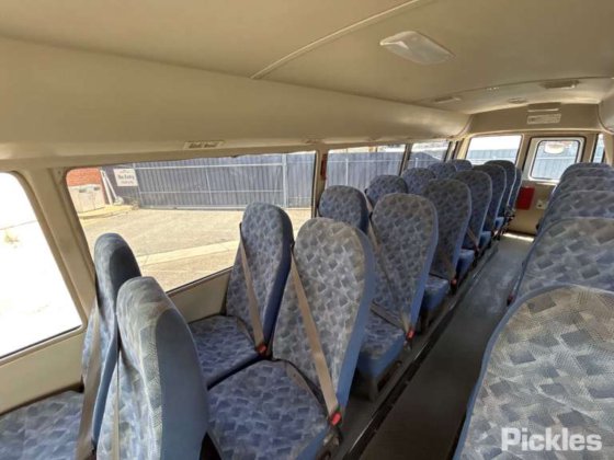 2018 三菱ふそう BE600 ローザ