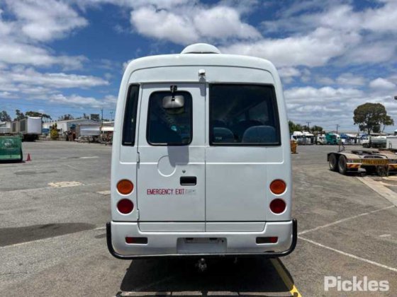 2018 三菱ふそう BE600 ローザ