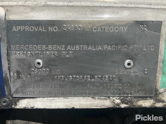 2014年 フレイトライナー コロナド