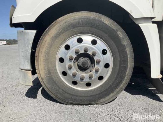 2014年 フレイトライナー コロナド