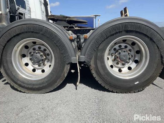 2014年 フレイトライナー コロナド