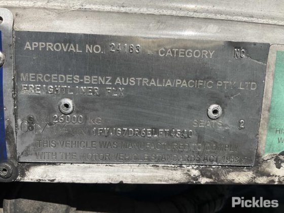 2014年 フレイトライナー コロナド