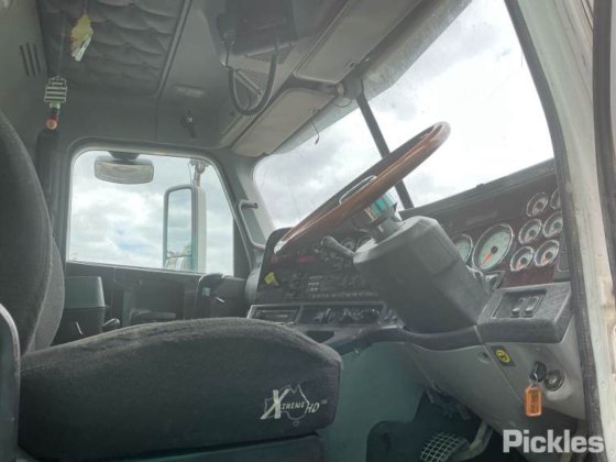 2014年 フレイトライナー コロナド