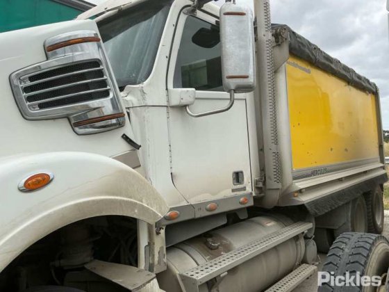 2014年 フレイトライナー コロナド