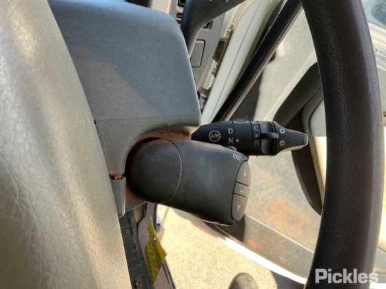 2016年式ボルボ FE320