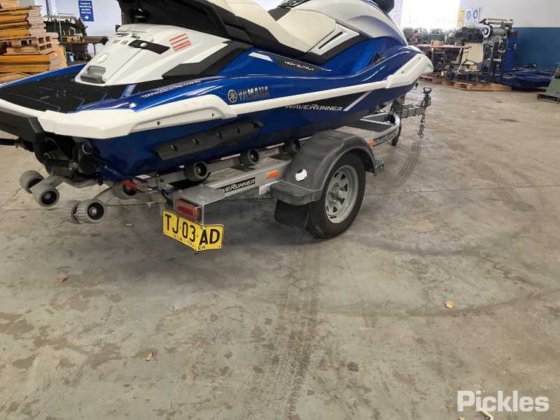 雅马哈水上摩托