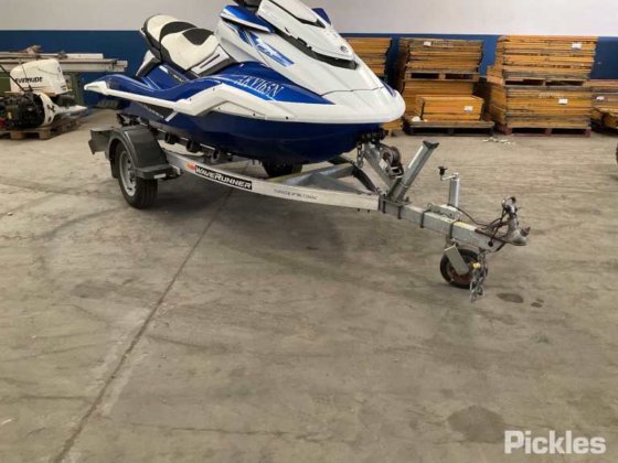 雅马哈水上摩托