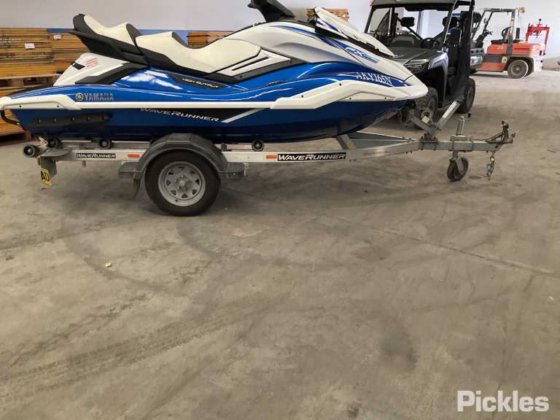 雅马哈水上摩托