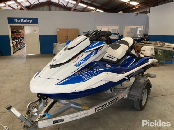 雅马哈水上摩托