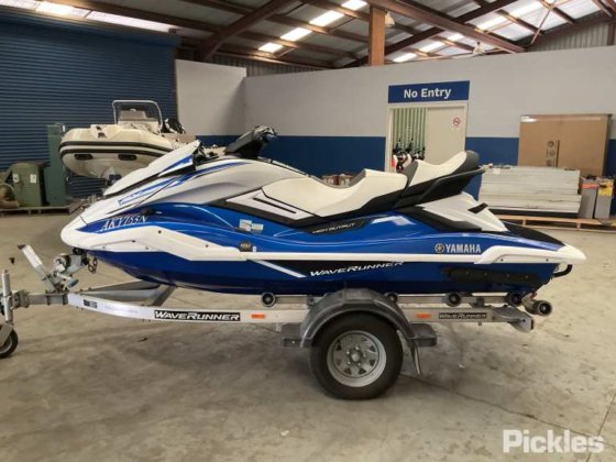 雅马哈水上摩托