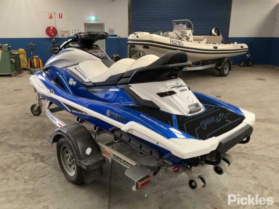 雅马哈水上摩托