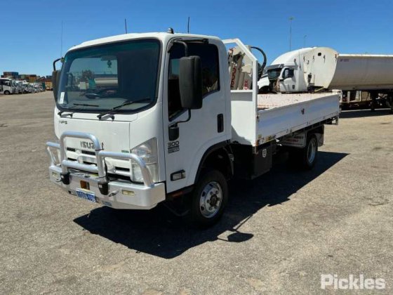 2014款五十铃NPS300