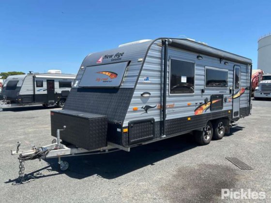 2016 年新时代大红色 19 ES2