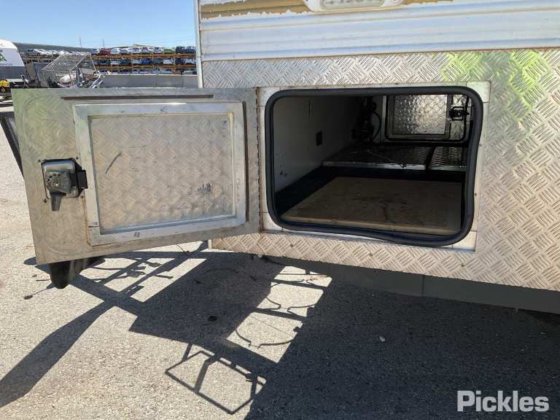 2009 免费精神房车