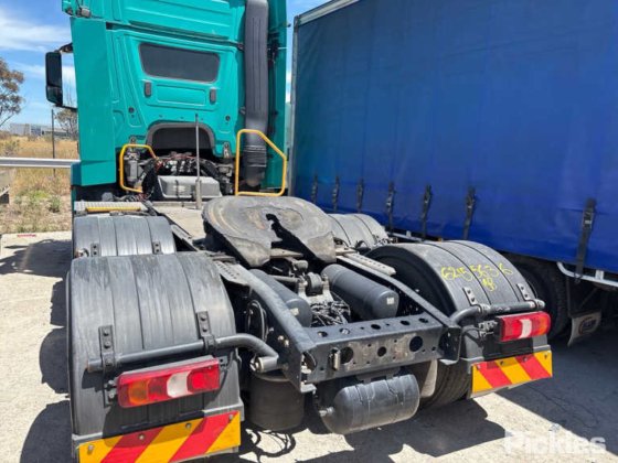 2018年式メルセデス・ベンツ・アクトロス