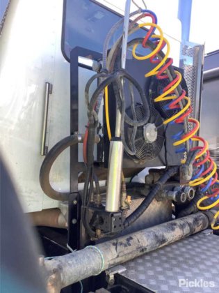 2011年式ケンワースT403