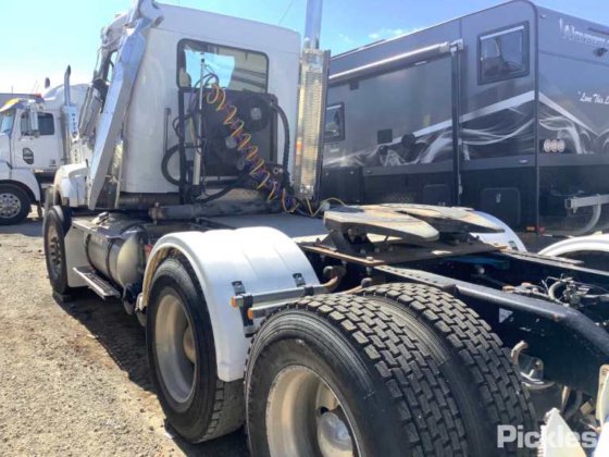 2011年式ケンワースT403