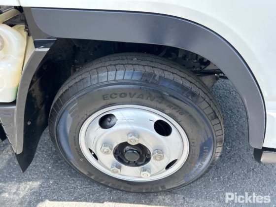 三菱ふそうキャンター515