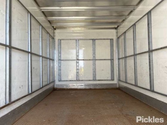 三菱ふそうキャンター515