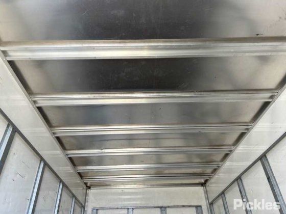 三菱ふそうキャンター515