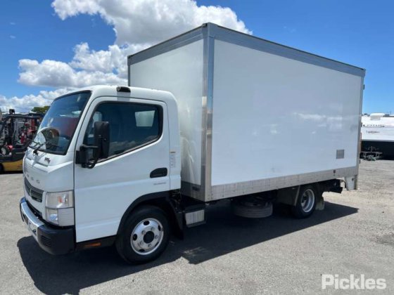 三菱ふそうキャンター515