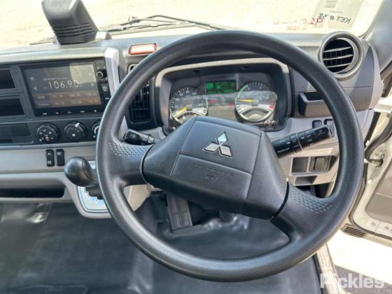 三菱ふそうキャンター515