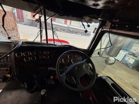 2016年式ケンワースT409