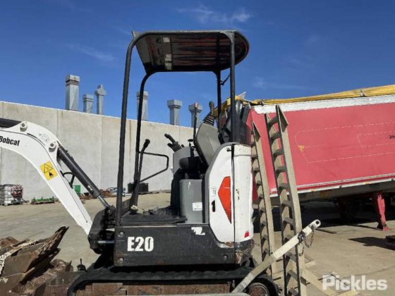 2016年 Bobcat E20