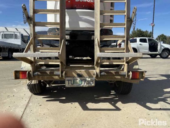 2016年ボブキャット E20