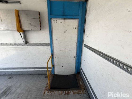 2018年式メルセデス・ベンツ・スプリンター