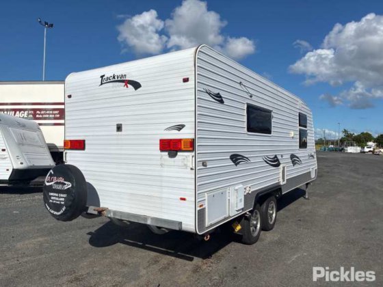 2011 クリエイティブ キャラバンズ トラックヴァン クラシック